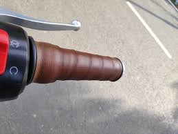 NAADODI-LEATHER HANDGRIPS-MOTOR CYC ACC-TAN